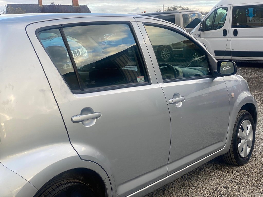 Used Daihatsu Sirion 2008 for sale - 76546496: Photo 28