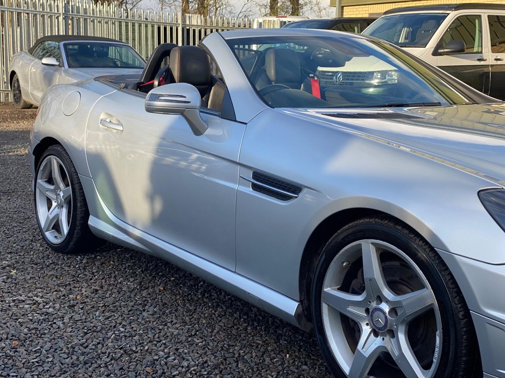 Used Mercedes-Benz SLK 2015 for sale - 77463824: Photo 22