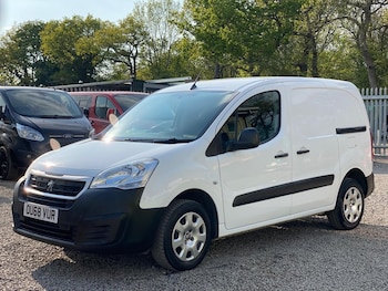 Used Peugeot Partner 2018 for sale - 78401560: Photo