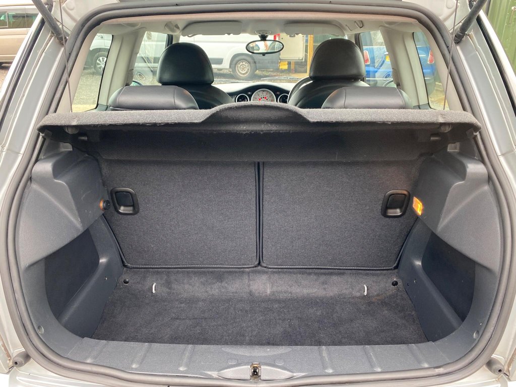 Used MINI Hatch 2005 for sale - 76590797: Photo 12