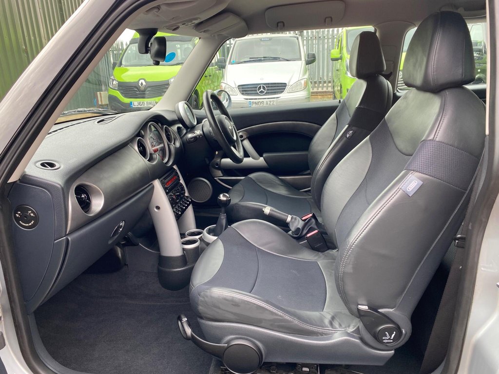 Used MINI Hatch 2005 for sale - 76590797: Photo 14