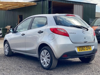 Used Mazda Mazda2 2010 for sale - 79375738: Photo