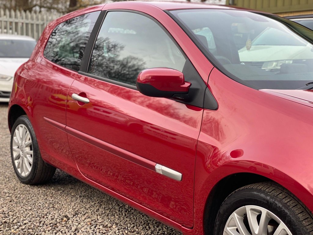 Used Renault Clio 2011 for sale - 77981495: Photo 23