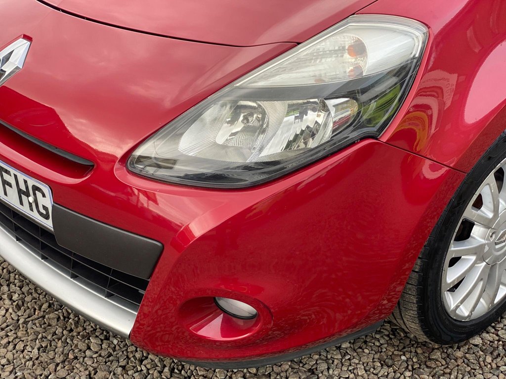 Used Renault Clio 2011 for sale - 77981495: Photo 24