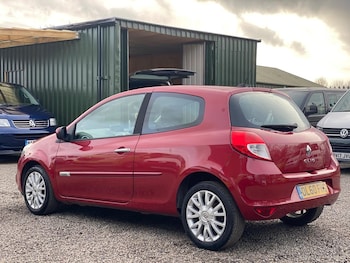 Used Renault Clio 2011 for sale - 77981495: Photo