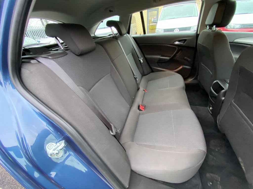 Used Vauxhall Insignia 2015 for sale - 77037947: Photo 10