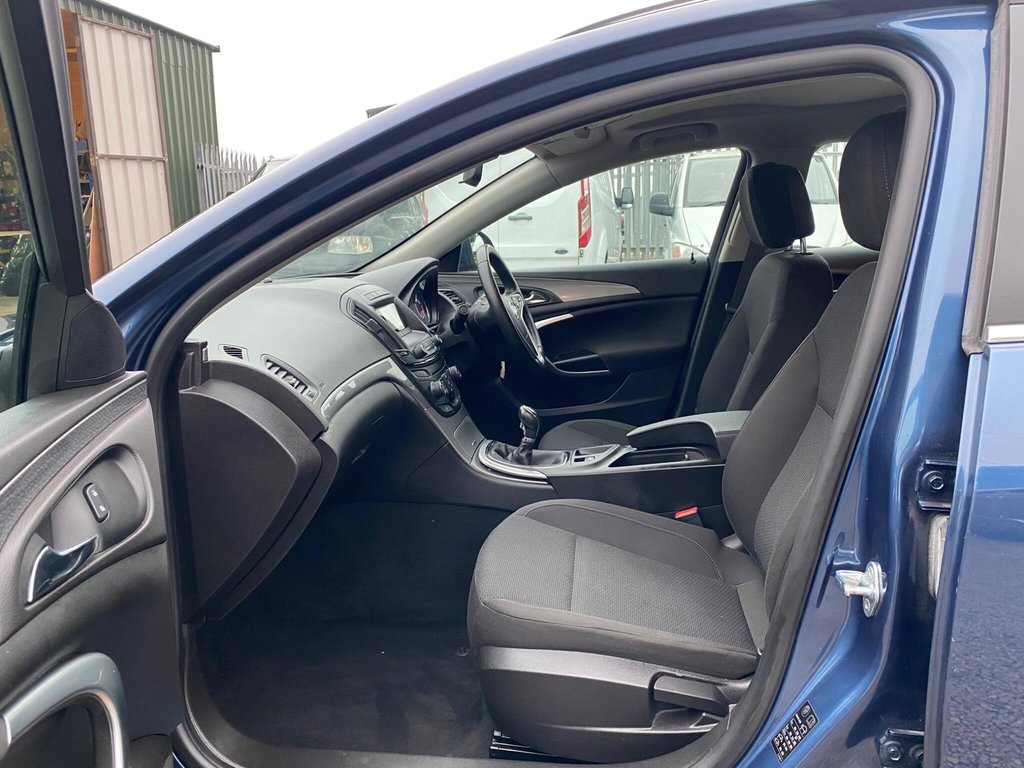 Used Vauxhall Insignia 2015 for sale - 77037947: Photo 14