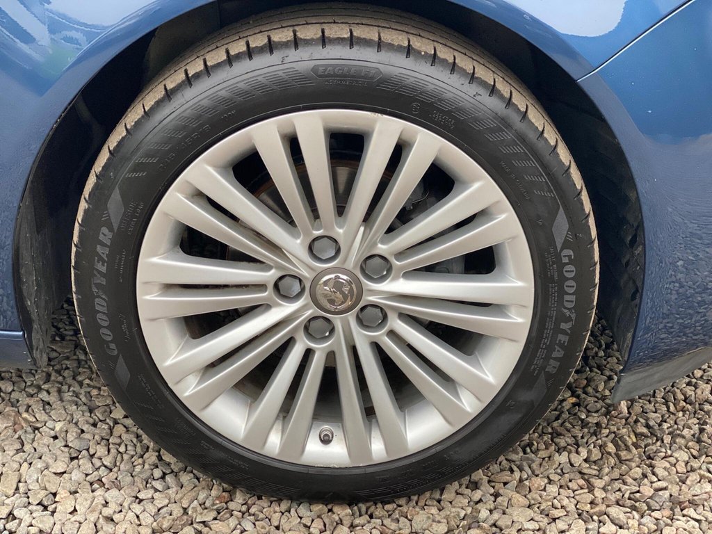 Used Vauxhall Insignia 2015 for sale - 77037947: Photo 15