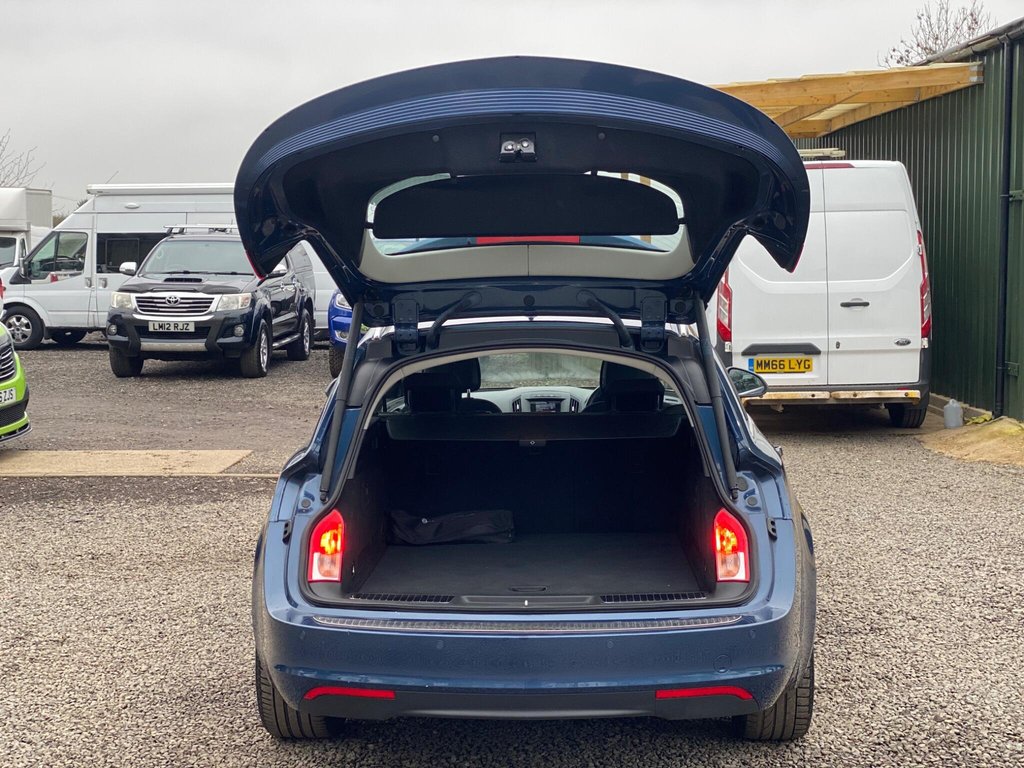 Used Vauxhall Insignia 2015 for sale - 77037947: Photo 47