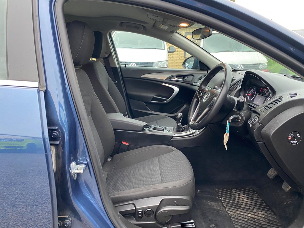 Used Vauxhall Insignia 2015 for sale - 77037947: Photo 7