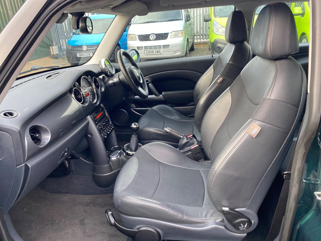 Used MINI Hatch 2005 for sale - 77232016: Photo 13