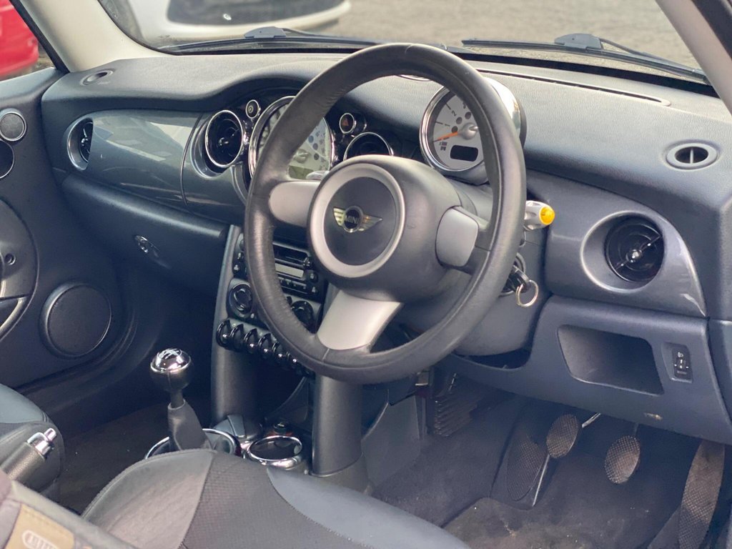 Used MINI Hatch 2005 for sale - 77232016: Photo 30