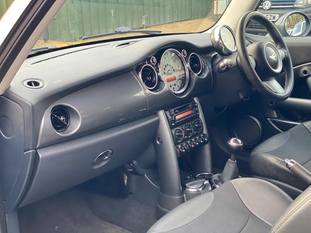 Used MINI Hatch 2005 for sale - 77232016: Photo 40