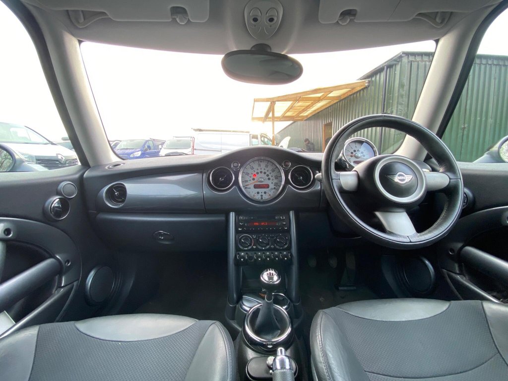 Used MINI Hatch 2005 for sale - 77232016: Photo 8