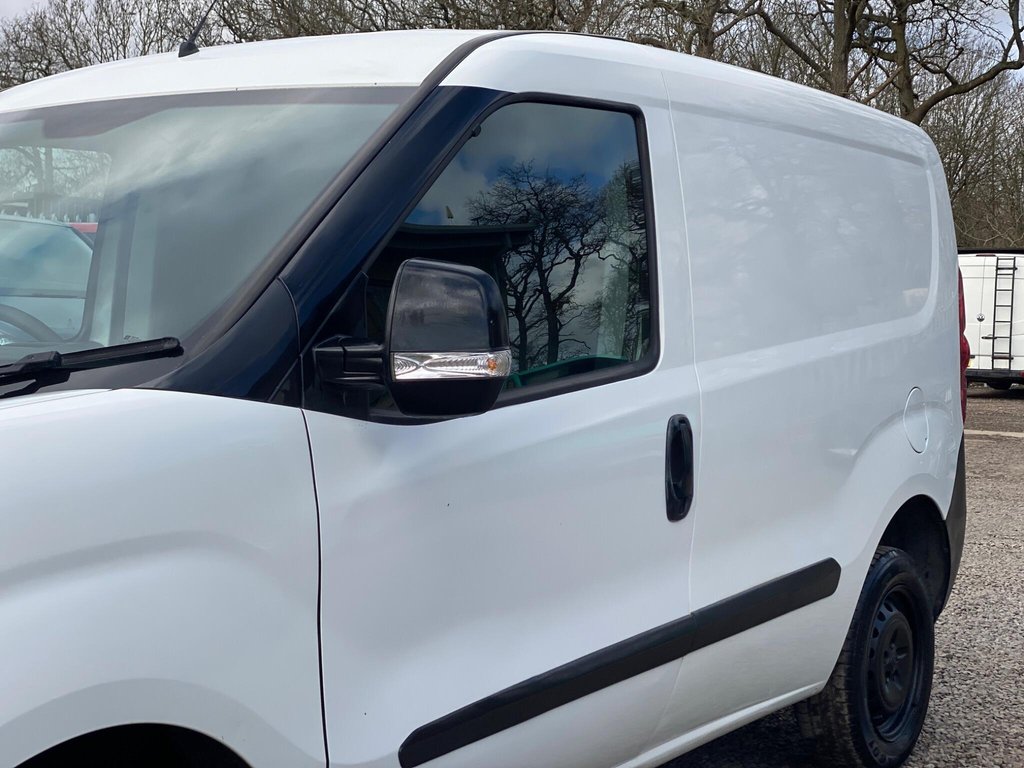 Used Vauxhall Combo 2014 for sale - 77841381: Photo 24