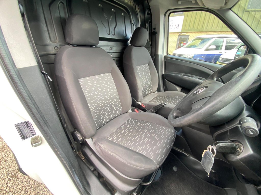 Used Vauxhall Combo 2014 for sale - 77841381: Photo 6
