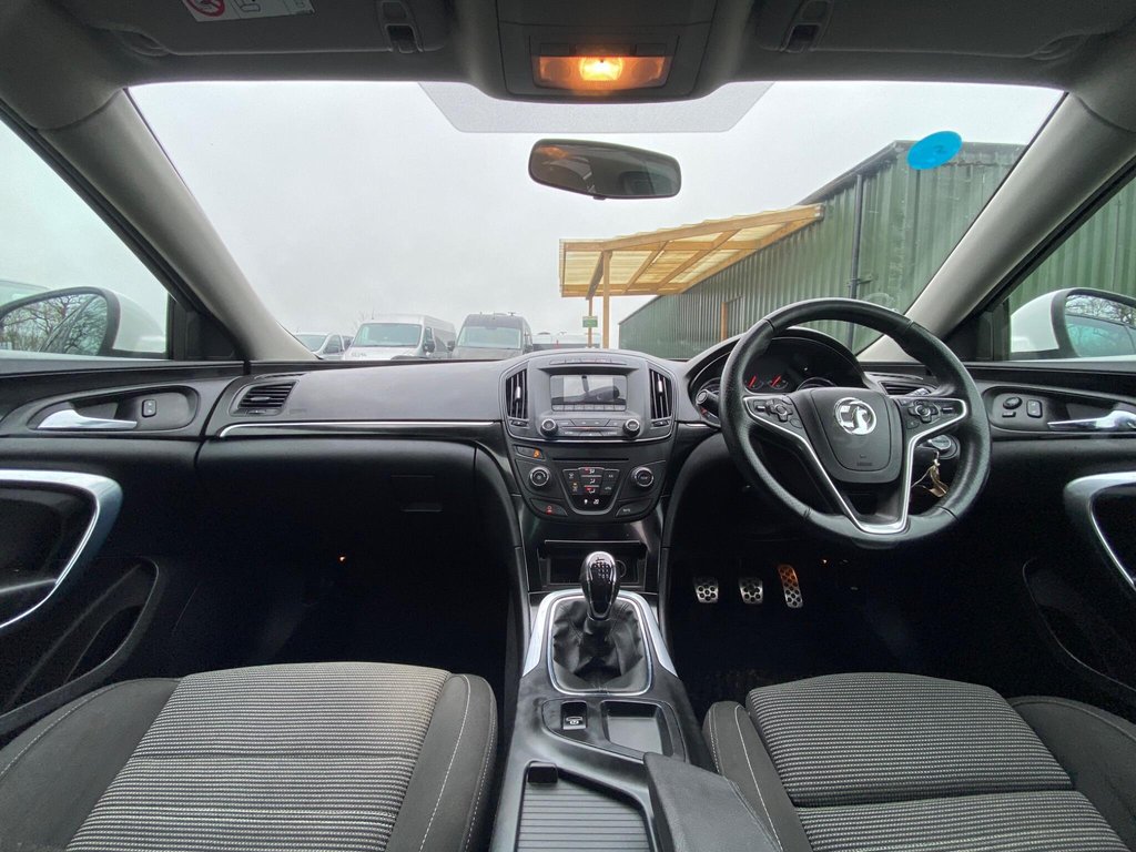 Used Vauxhall Insignia 2015 for sale - 77849646: Photo 10