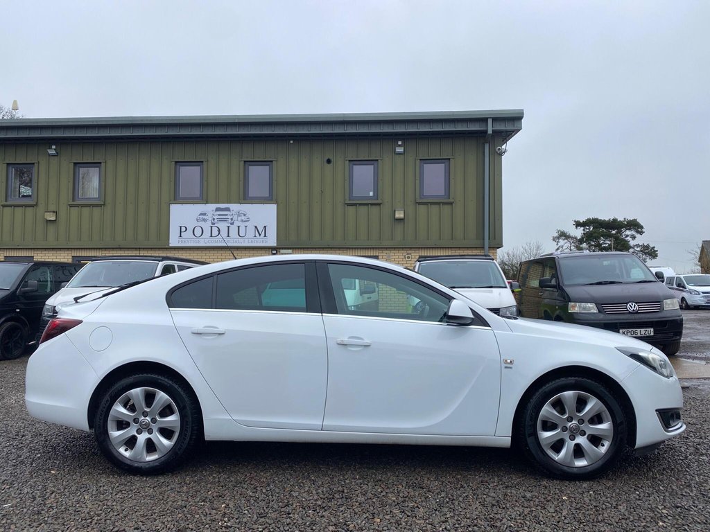 Used Vauxhall Insignia 2015 for sale - 77849646: Photo 21