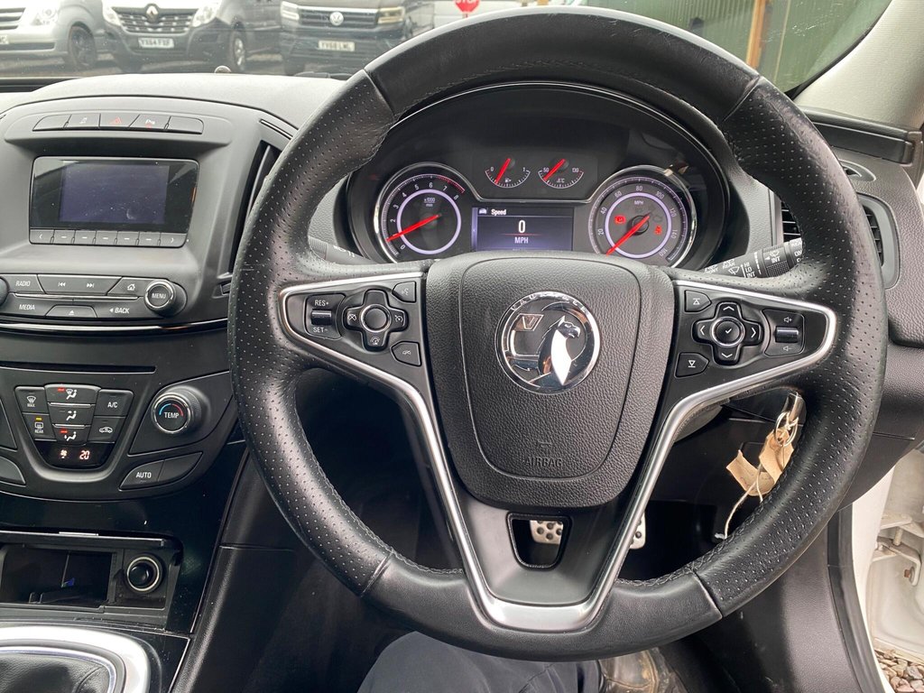 Used Vauxhall Insignia 2015 for sale - 77849646: Photo 36