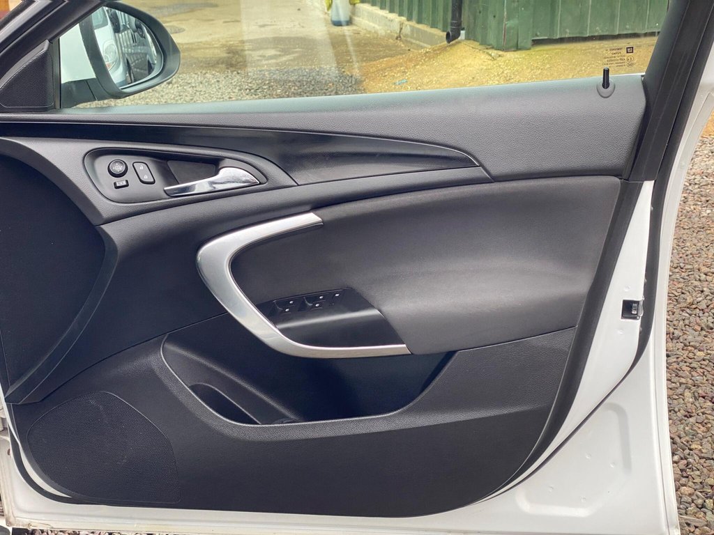 Used Vauxhall Insignia 2015 for sale - 77849646: Photo 44