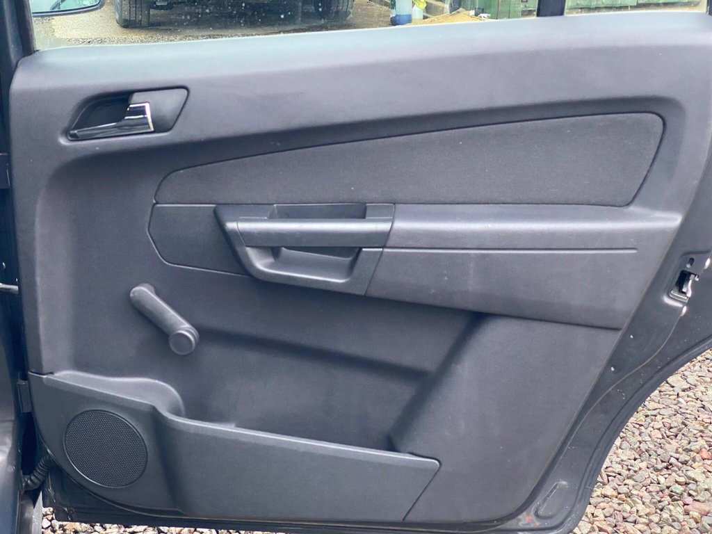 Used Vauxhall Zafira 2013 for sale - 77301939: Photo 50