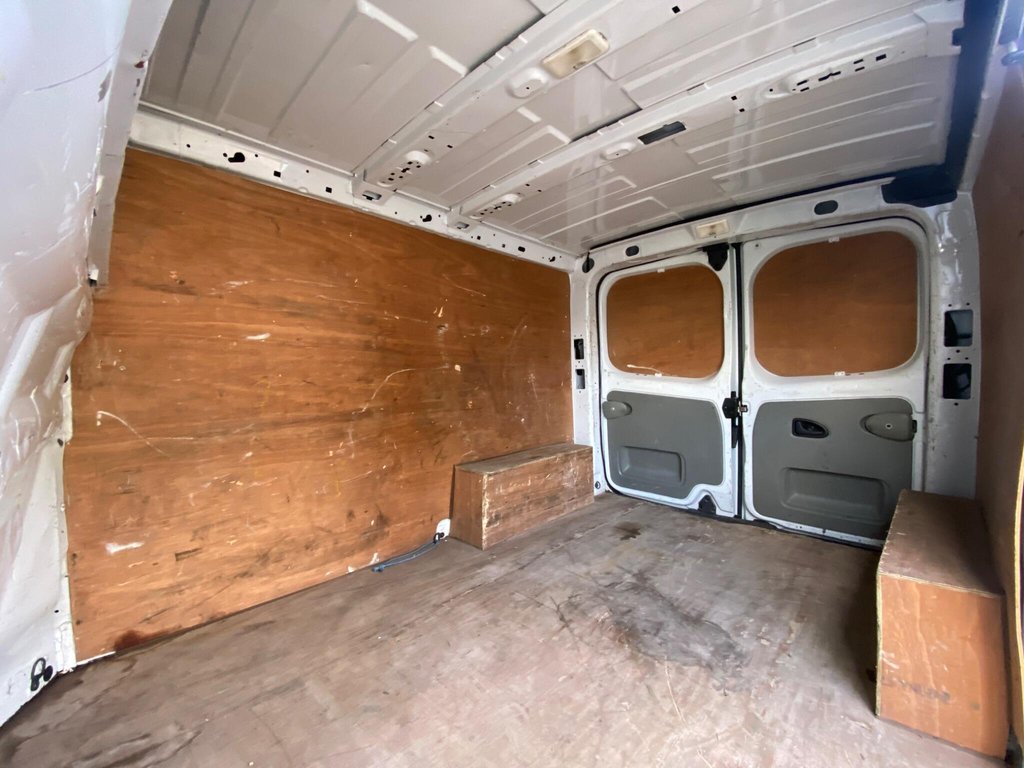 Used Vauxhall Vivaro 2012 for sale - 77642372: Photo 46