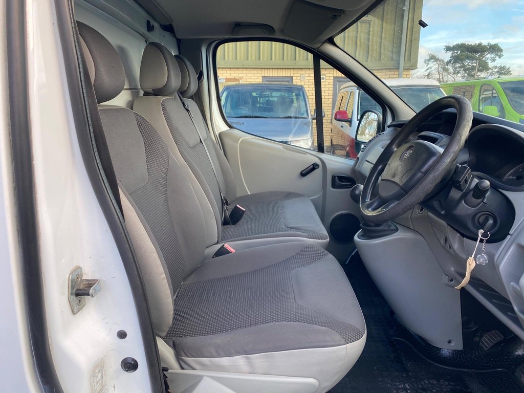 Used Vauxhall Vivaro 2012 for sale - 77642372: Photo 7