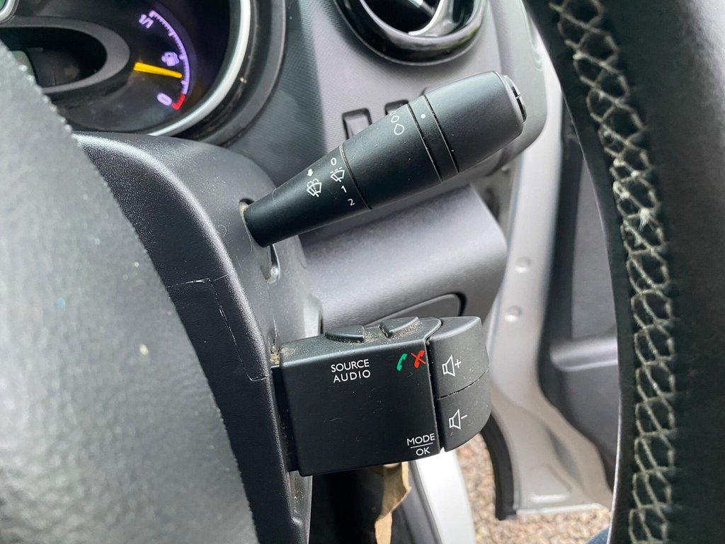 Used Vauxhall Vivaro 2016 for sale - 77250302: Photo 39