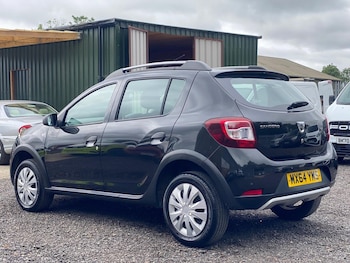 Used Dacia Sandero Stepway 2015 for sale - 78936391: Photo
