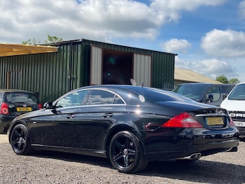 Used Mercedes-Benz CLS 2010 for sale - 78924092: Photo