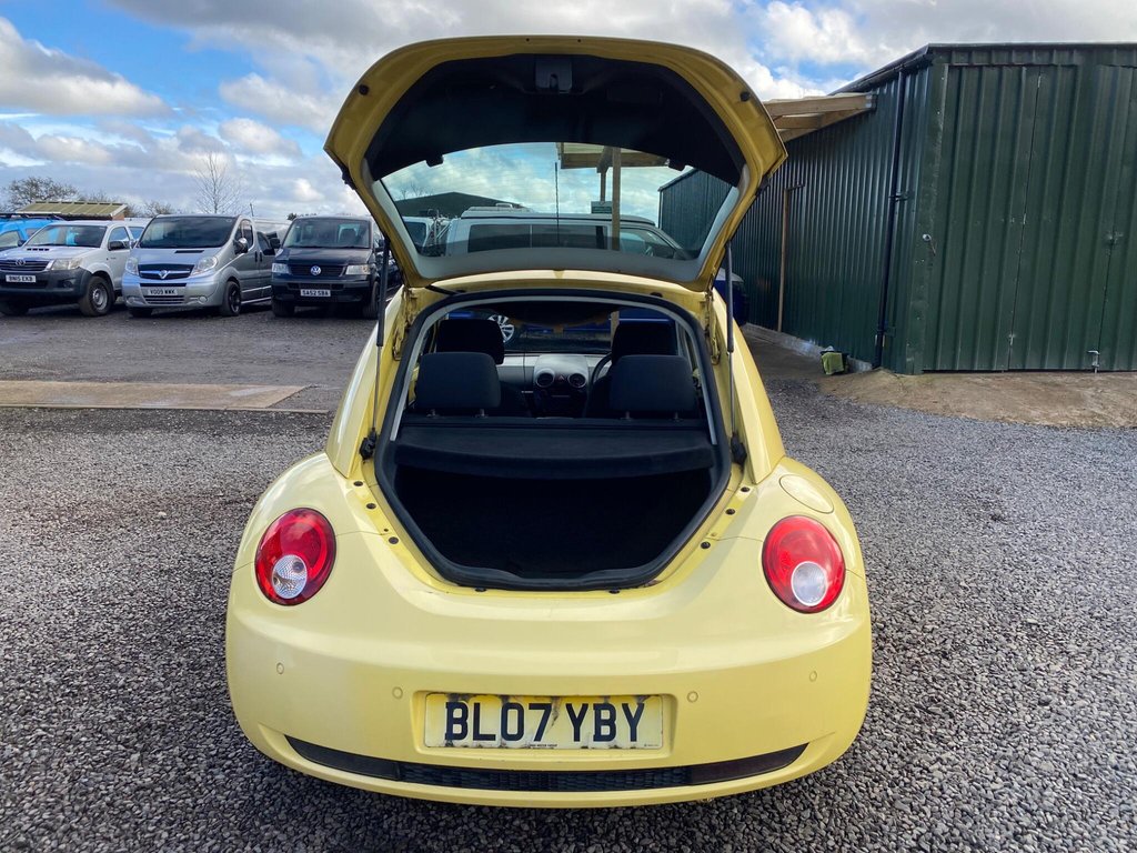 Used Volkswagen Beetle 2007 for sale - 77697960: Photo 11