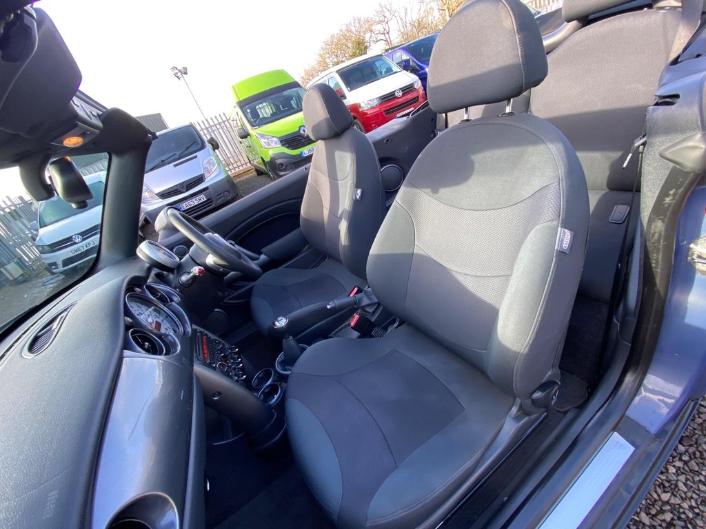 Used MINI Convertible 2006 for sale - 77397292: Photo 17