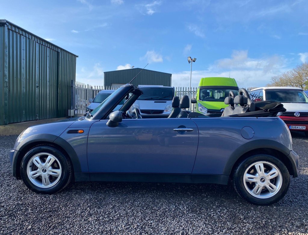 Used MINI Convertible 2006 for sale - 77397292: Photo 25