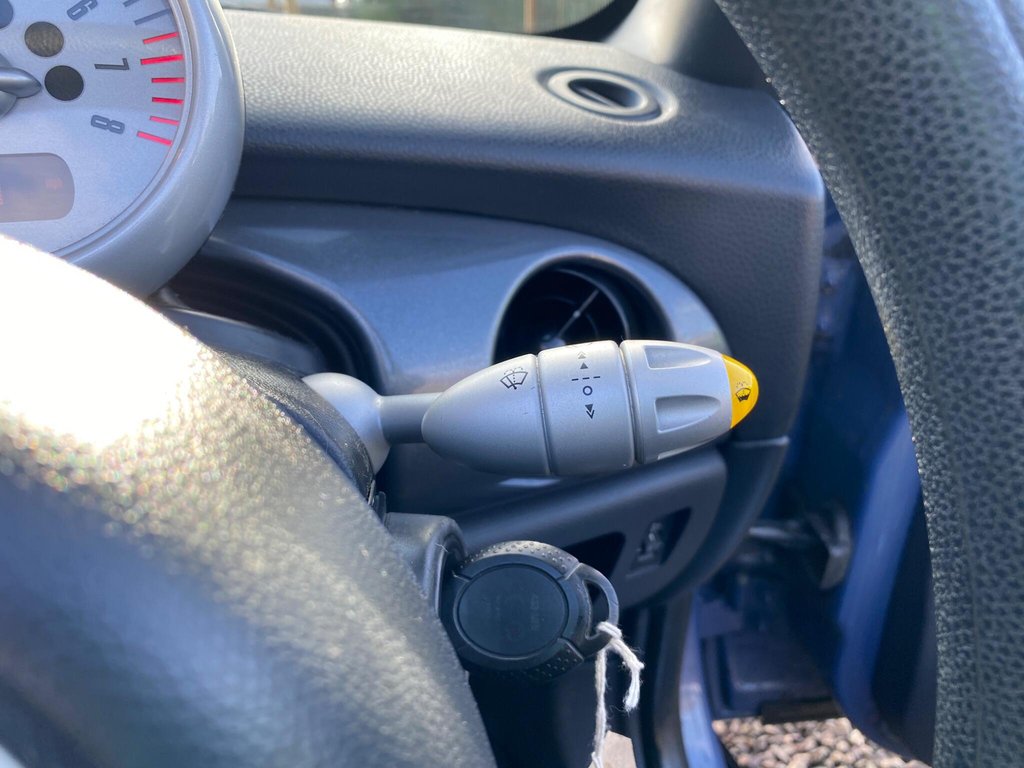 Used MINI Convertible 2006 for sale - 77397292: Photo 42