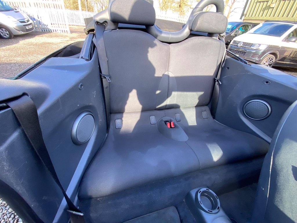 Used MINI Convertible 2006 for sale - 77397292: Photo 44