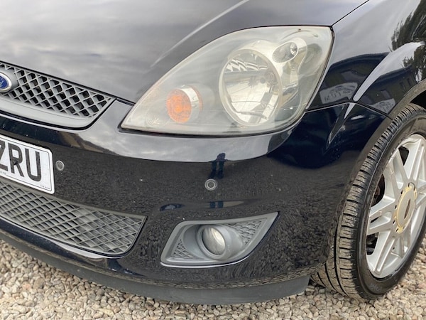 Used Ford Fiesta 2007 for sale - 76304210: Photo 24