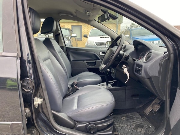 Used Ford Fiesta 2007 for sale - 76304210: Photo 7