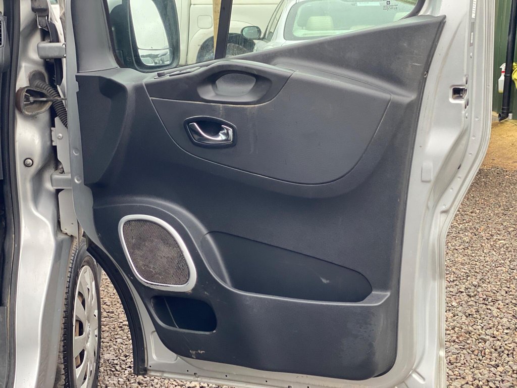 Used Vauxhall Vivaro 2015 for sale - 77534635: Photo 41