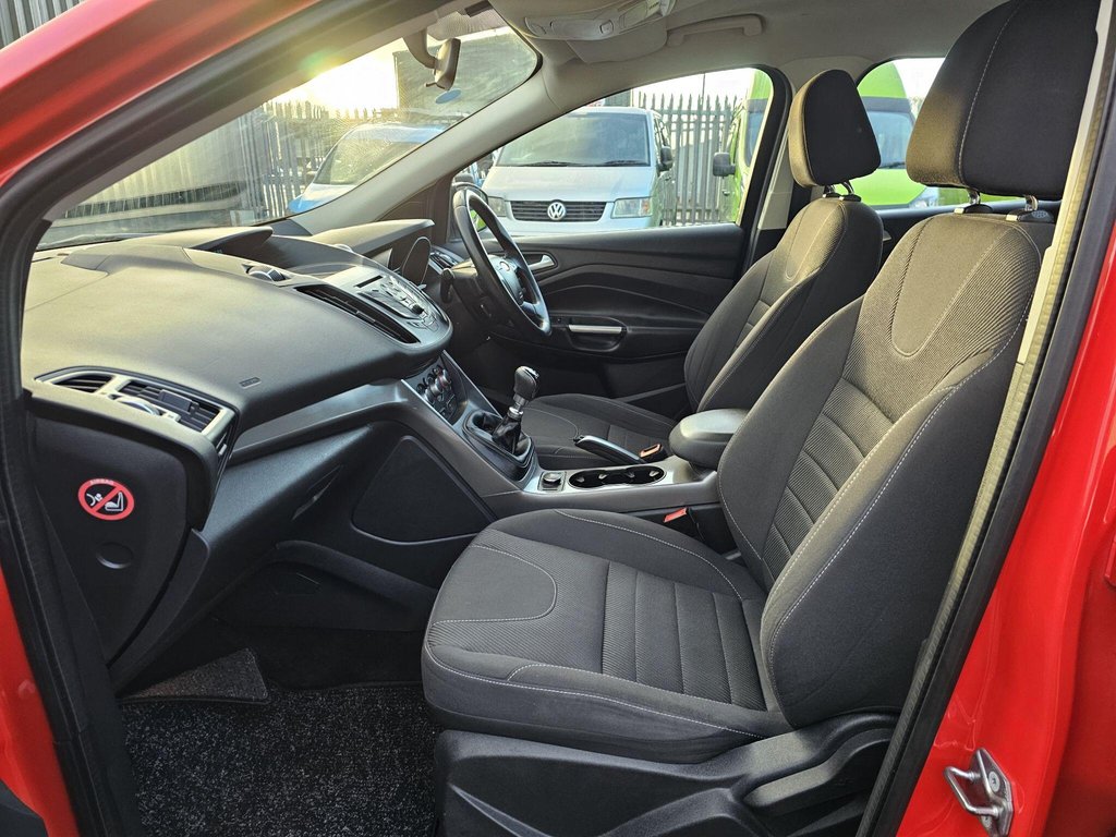 Used Ford Kuga 2015 for sale - 77593738: Photo 15