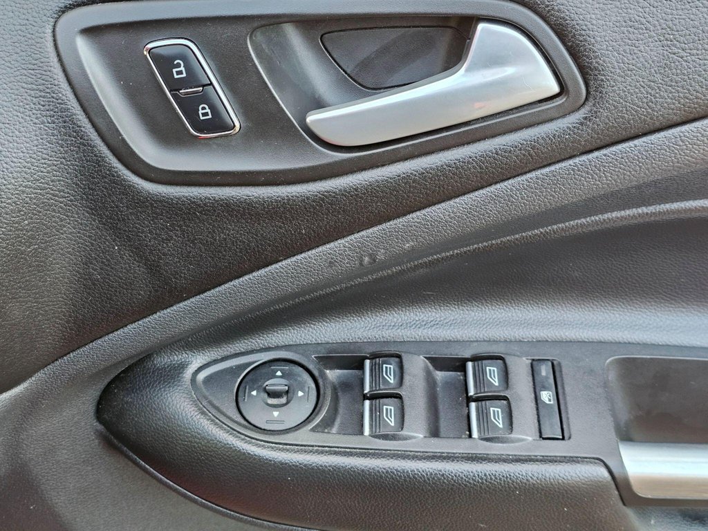 Used Ford Kuga 2015 for sale - 77593738: Photo 32