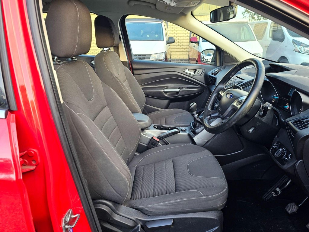 Used Ford Kuga 2015 for sale - 77593738: Photo 7