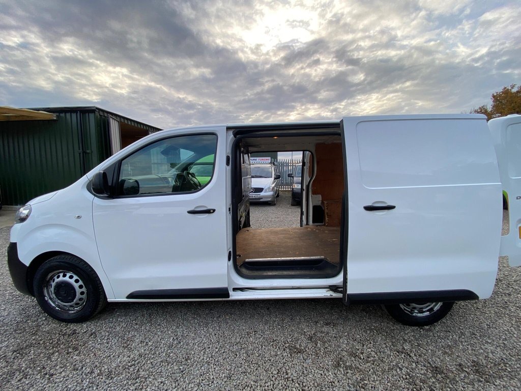 Used Citroen Dispatch 2018 for sale - 76482151: Photo 11