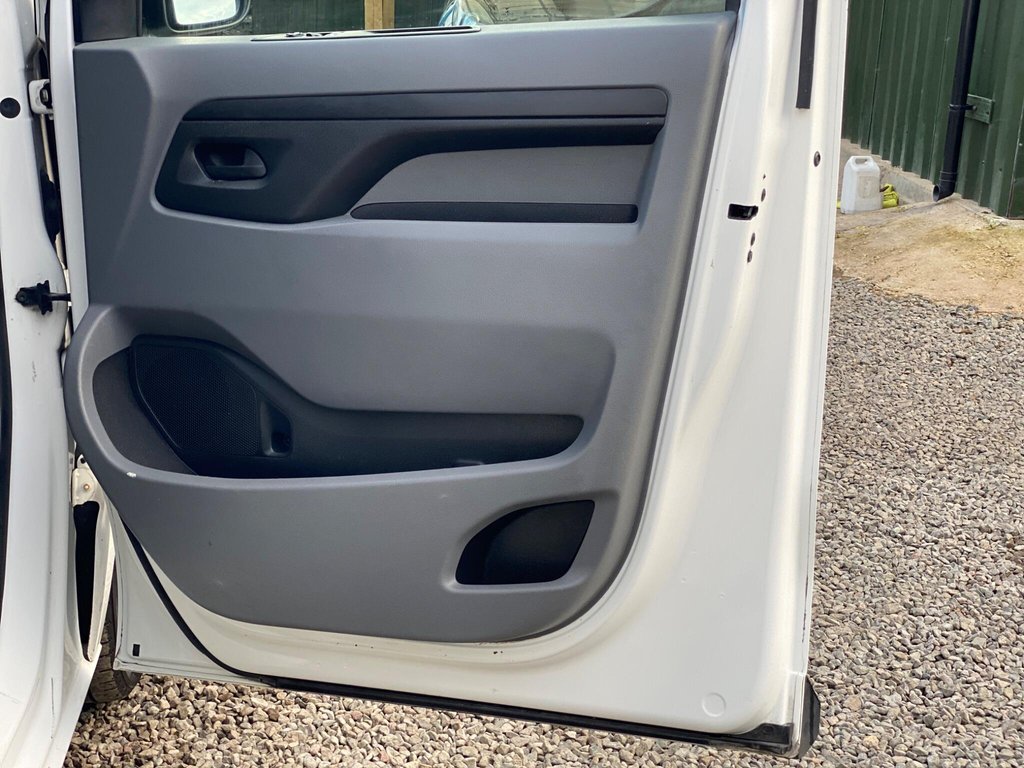 Used Citroen Dispatch 2018 for sale - 76482151: Photo 40