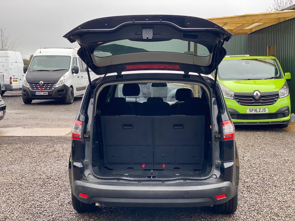 Used Ford S-Max 2012 for sale - 77388789: Photo 13