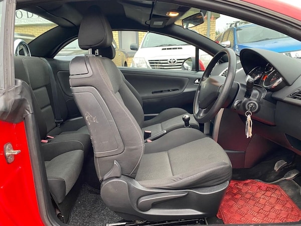 Used Peugeot 207 CC 2012 for sale - 76313131: Photo 28
