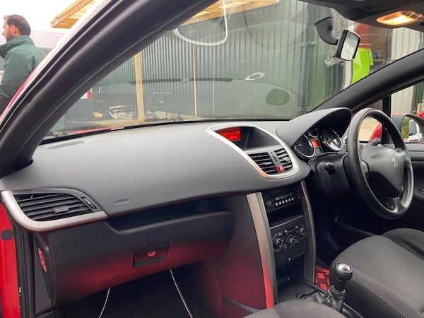 Used Peugeot 207 CC 2012 for sale - 76313131: Photo 40