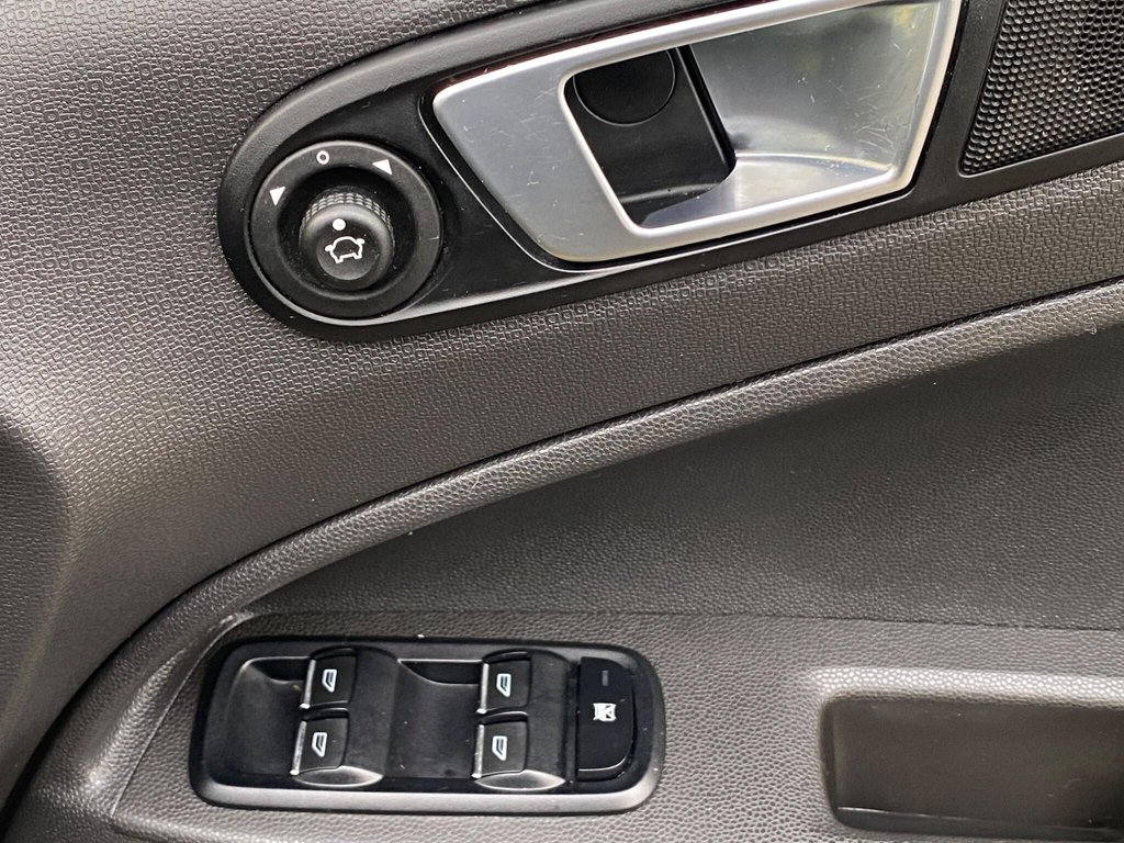 Used Ford Ecosport 2017 for sale - 77525845: Photo 45