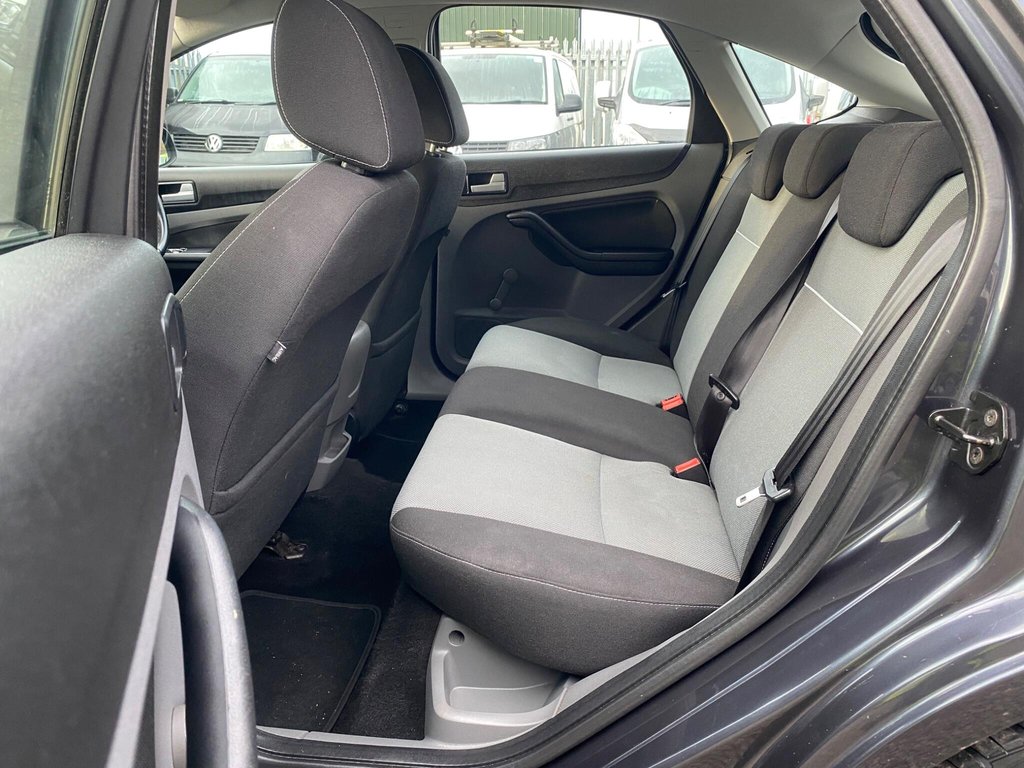 Used Ford Focus 2010 for sale - 78180775: Photo 12