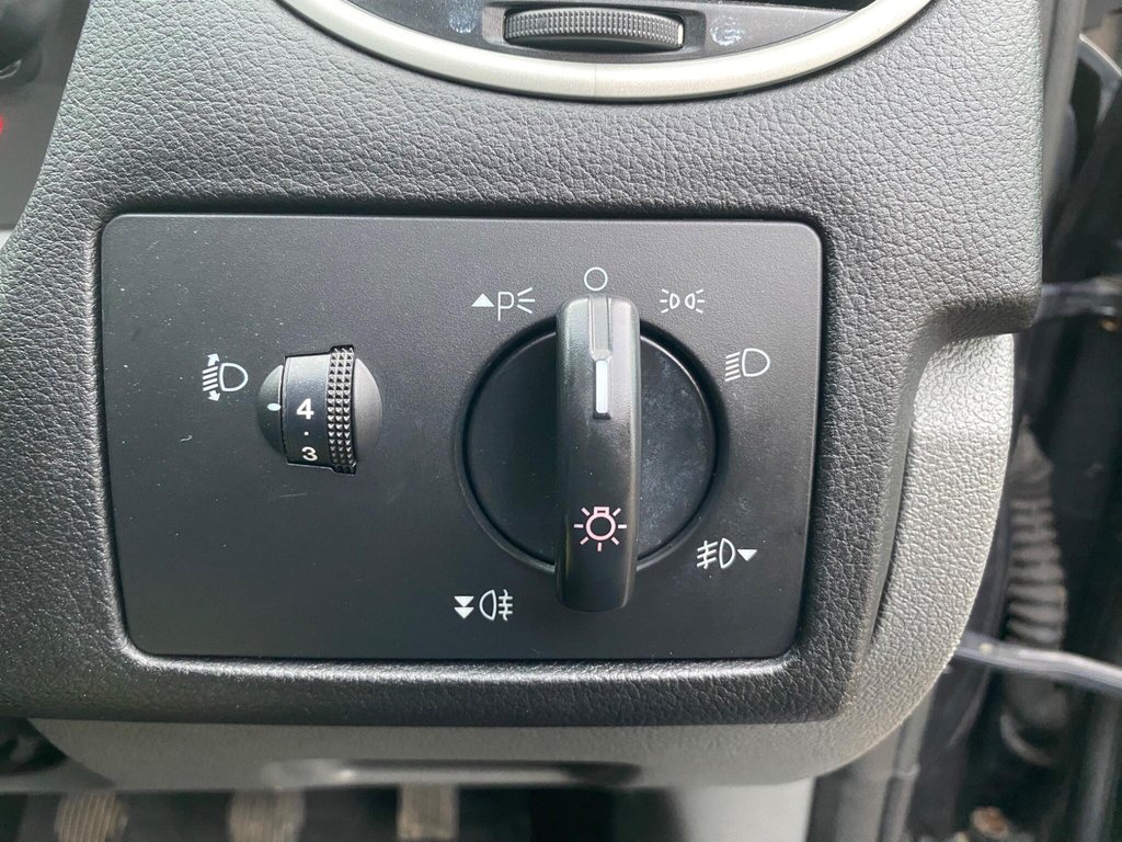 Used Ford Focus 2010 for sale - 78180775: Photo 32