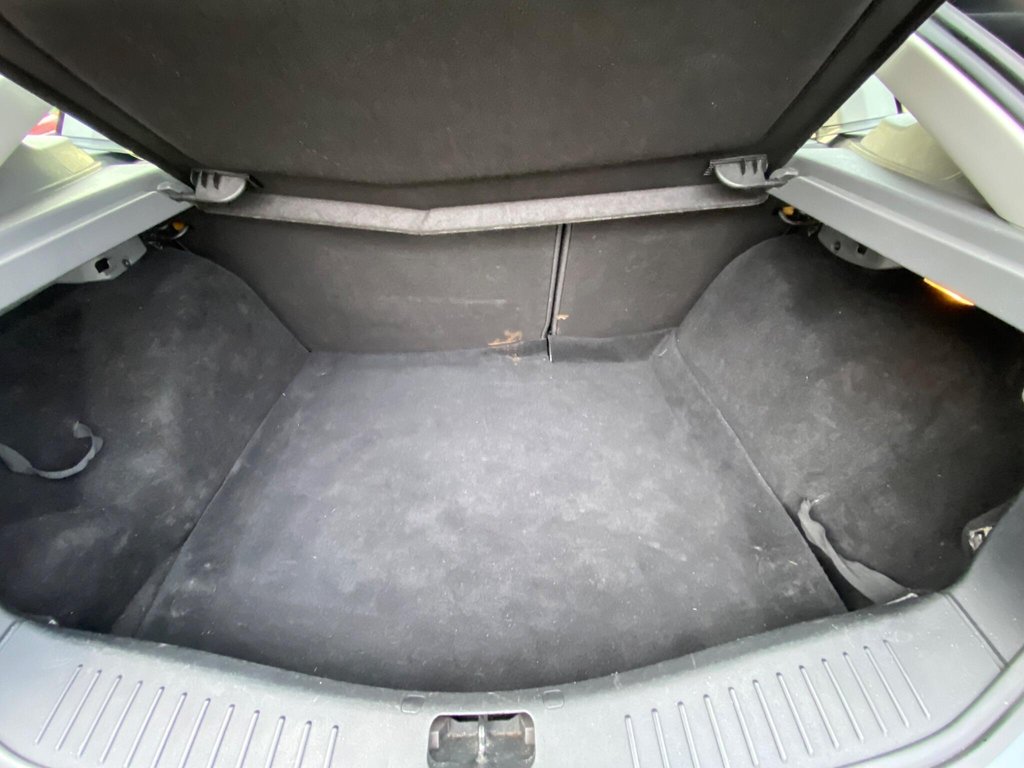 Used Ford Focus 2010 for sale - 78180775: Photo 38